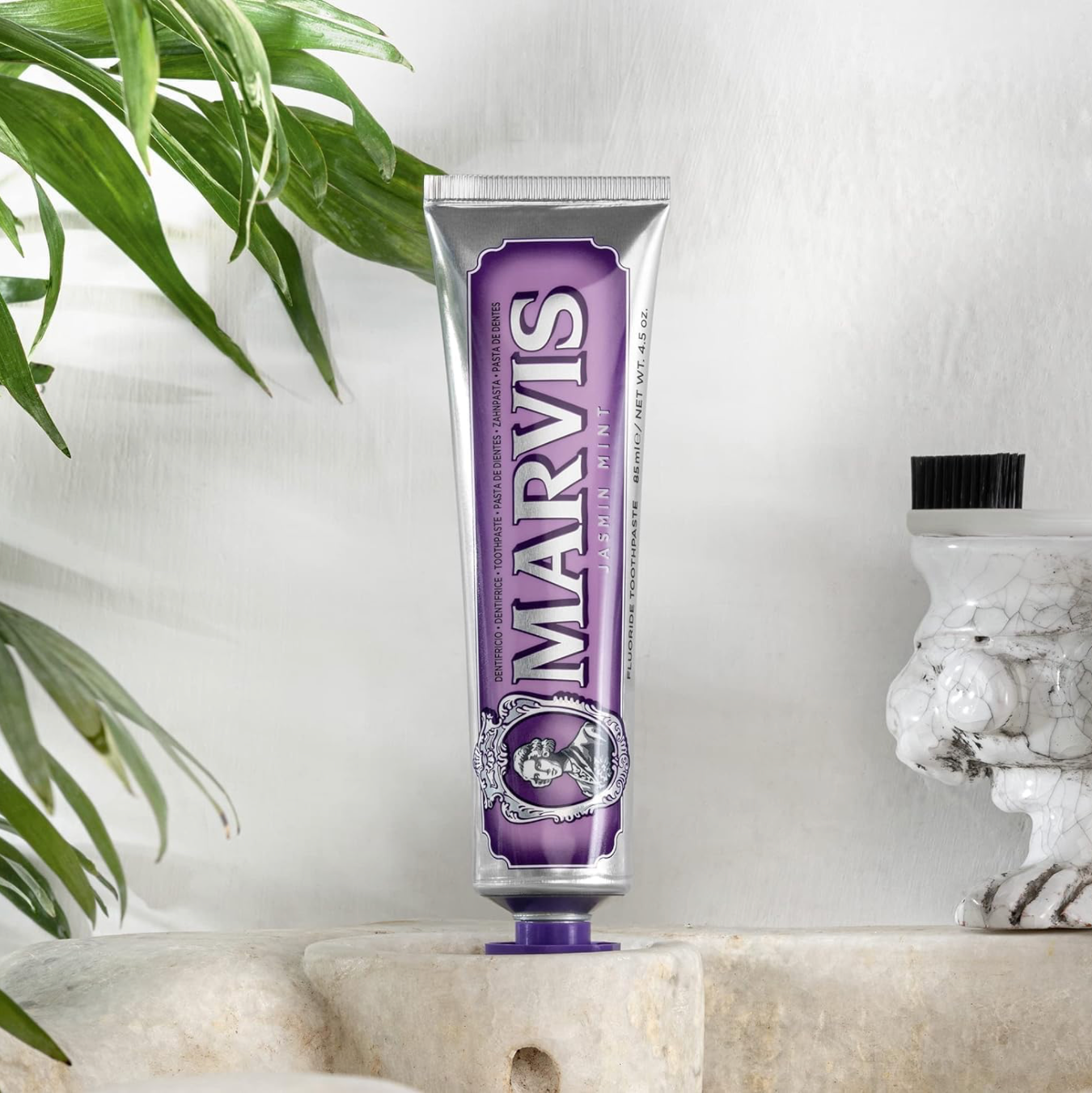 Marvis - Pasta de dientes Jasmine Mint 85 ml para cuidado bucal premium con flúor y xilitol, fórmula vegana sin conservantes, clínicamente probada para dientes y encías saludables